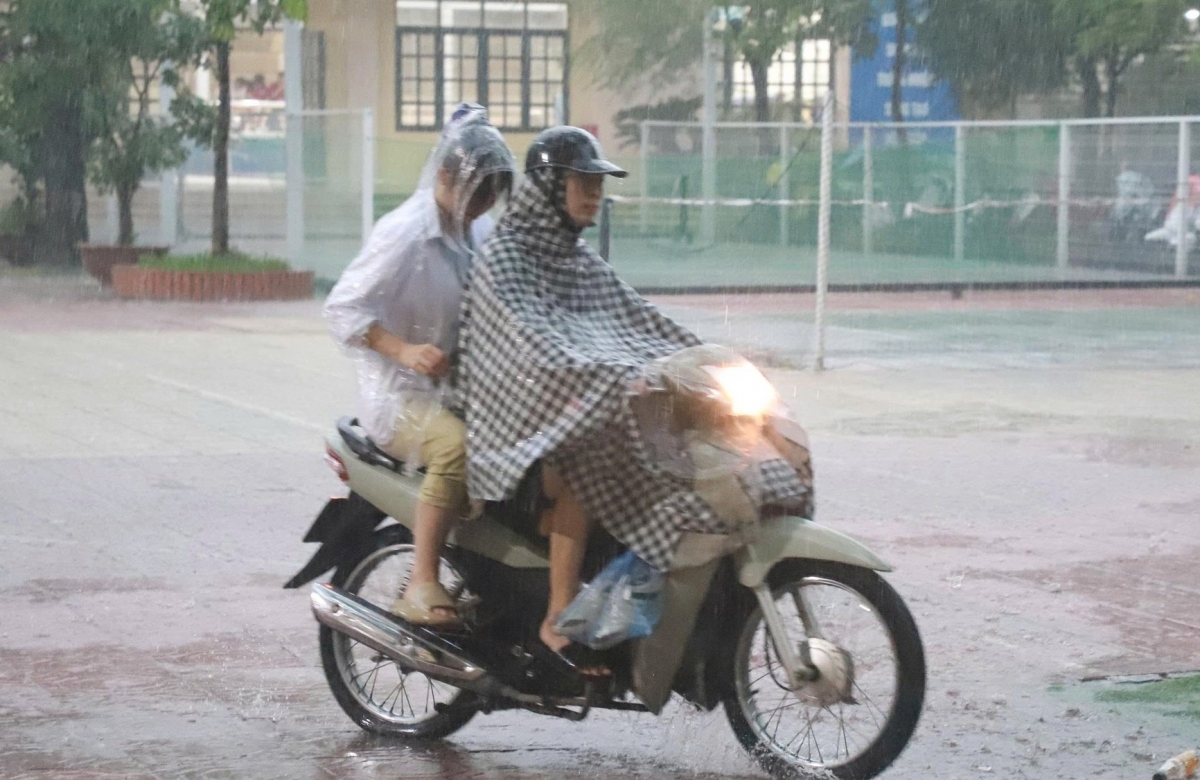 (Ảnh minh họa: Trường THPT Phan Huy Chú, Hà Nội)