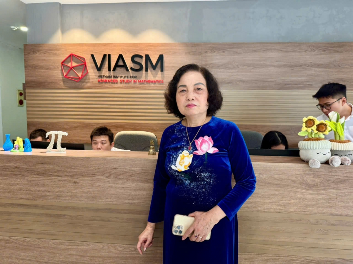 GSTS Lê Thị Hợp - Chủ tịch Hội Nữ trí thức Việt Nam ( Ảnh : Thu Lương )