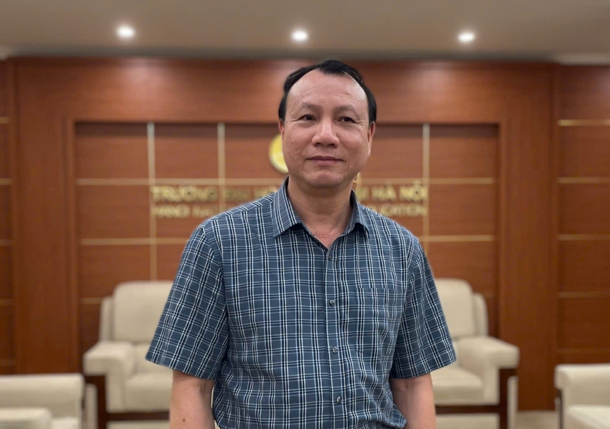 PGS.TS Nguyễn Đức Sơn, Hiệu trưởng trường đại học Sư phạm
Hà Nội 