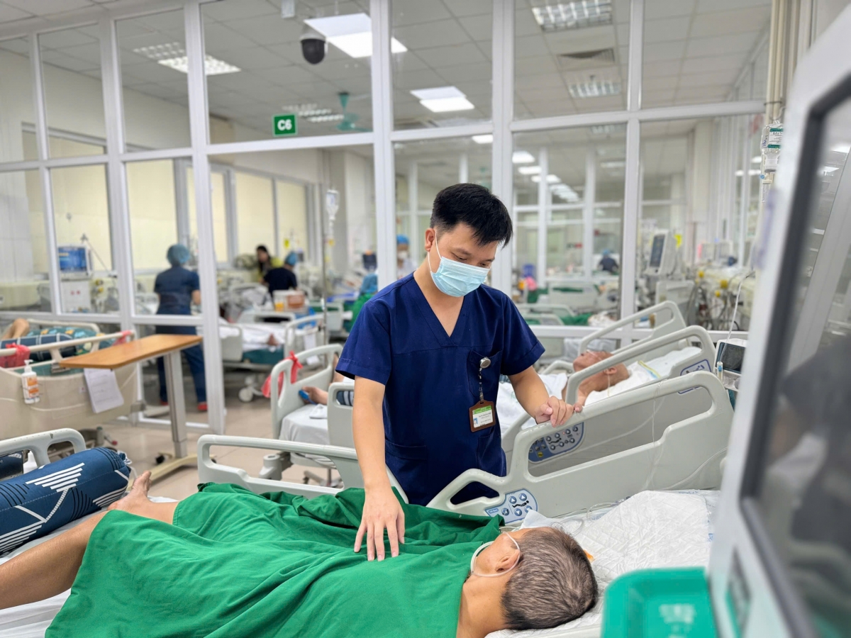 Hình ảnh bệnh nhân điều trị bệnh sốt mò tại Bệnh viện Bệnh nhiệt đới TW (Nguồn: BVCC)