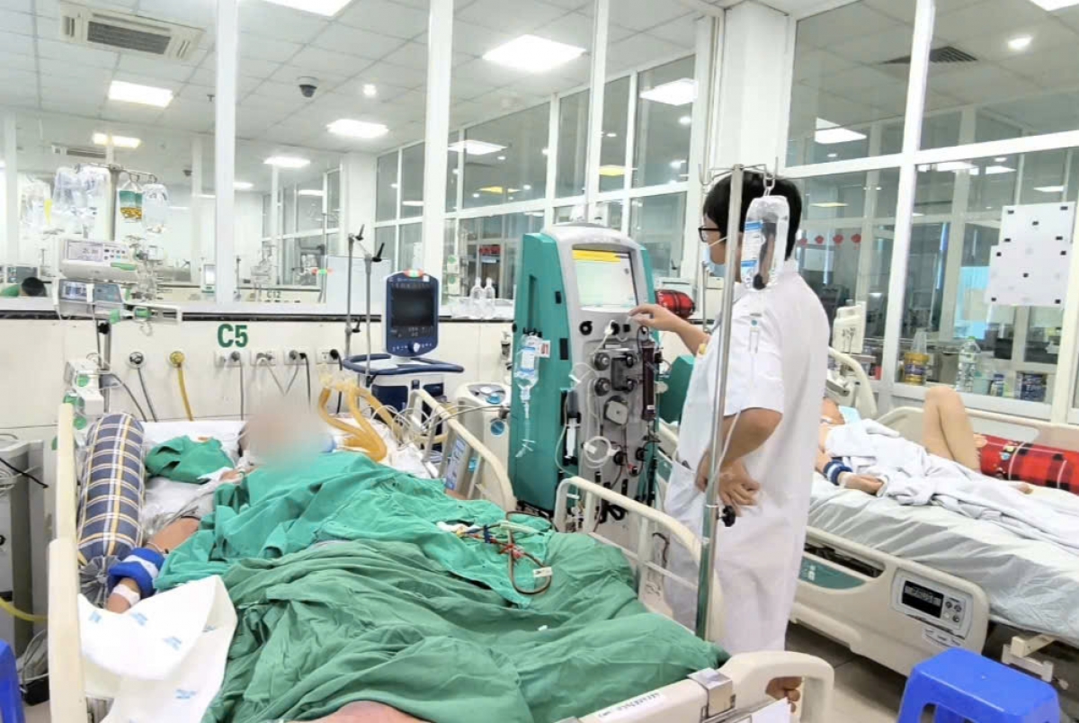 Bệnh nhân L.V.T tại Bệnh viện Bệnh nhiệt đới TW (Ảnh: BVCC)