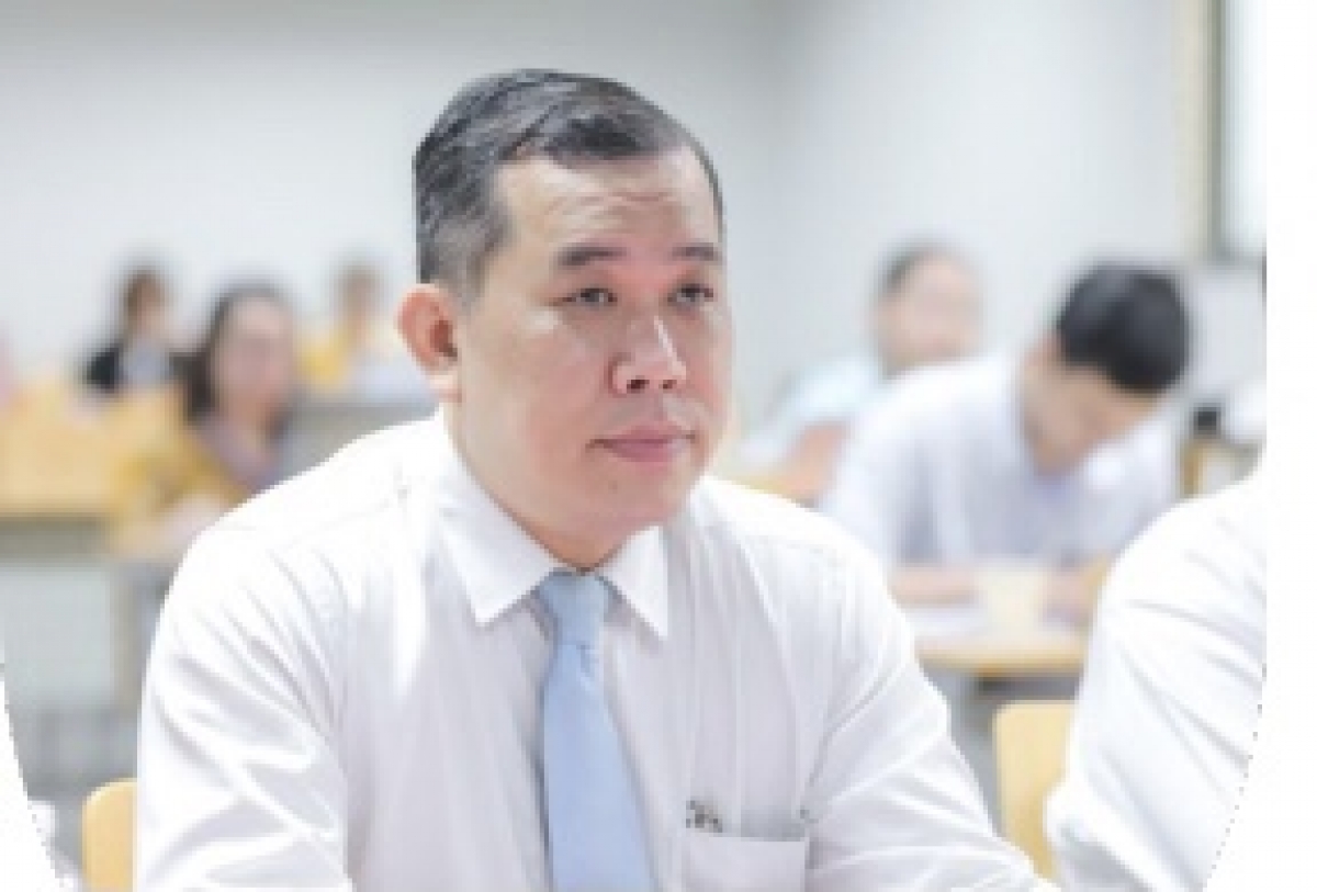 TS Lê Văn Út - Đại học Văn Lang