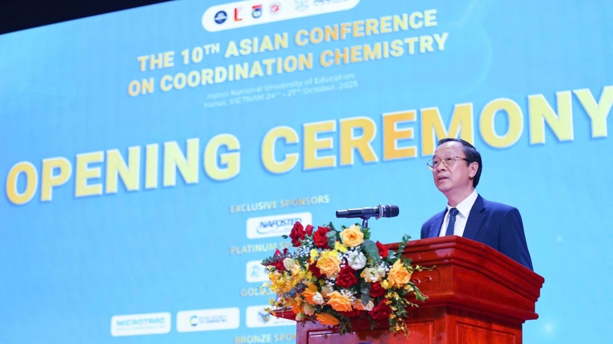 Ông Phạm Ngọc Thưởng, Thứ trưởng Bộ Giáo dục và Đào tạo phát biểu khai mạc hội thảo ACCC10. Ảnh: Thanh Tùng TTX