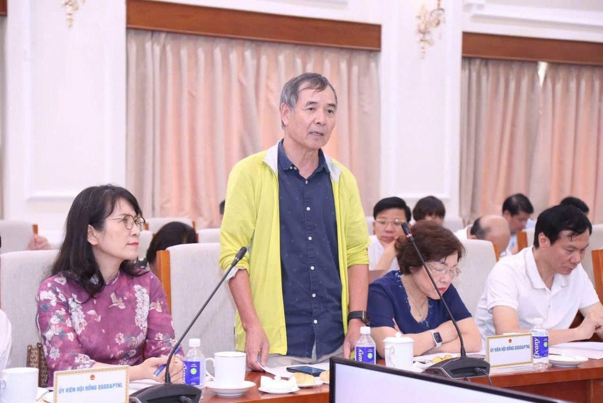 TS Lê Trường Tùng - Chủ tịch Hội đồng Hệ thống Giáo dục  FPT phát biểu tại Hội nghị của bộ GDĐT
( Ảnh : MOET)