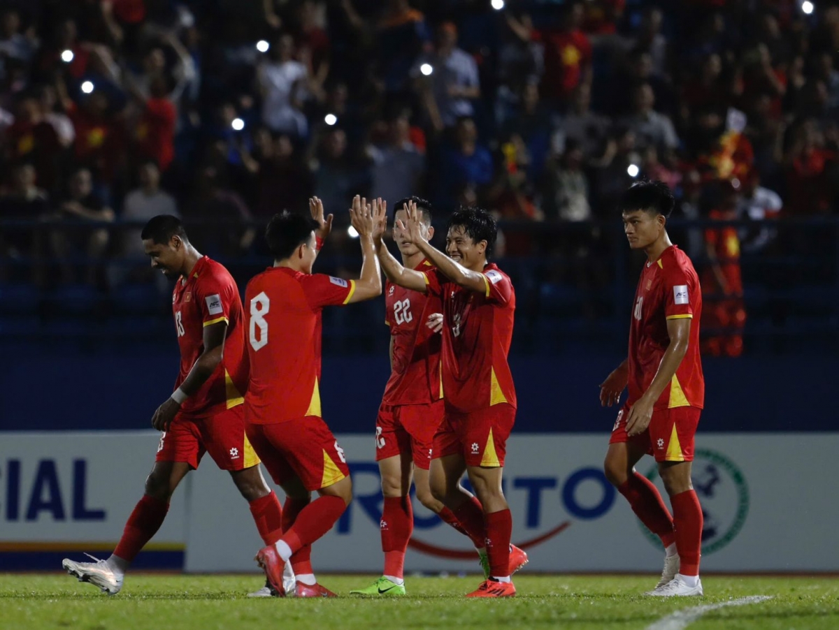 Tuyển Việt Nam tiếp tục bám đuổi Malaysia trong cuộc đua giành vé dự VCK Asian Cup (ảnh: VFF)