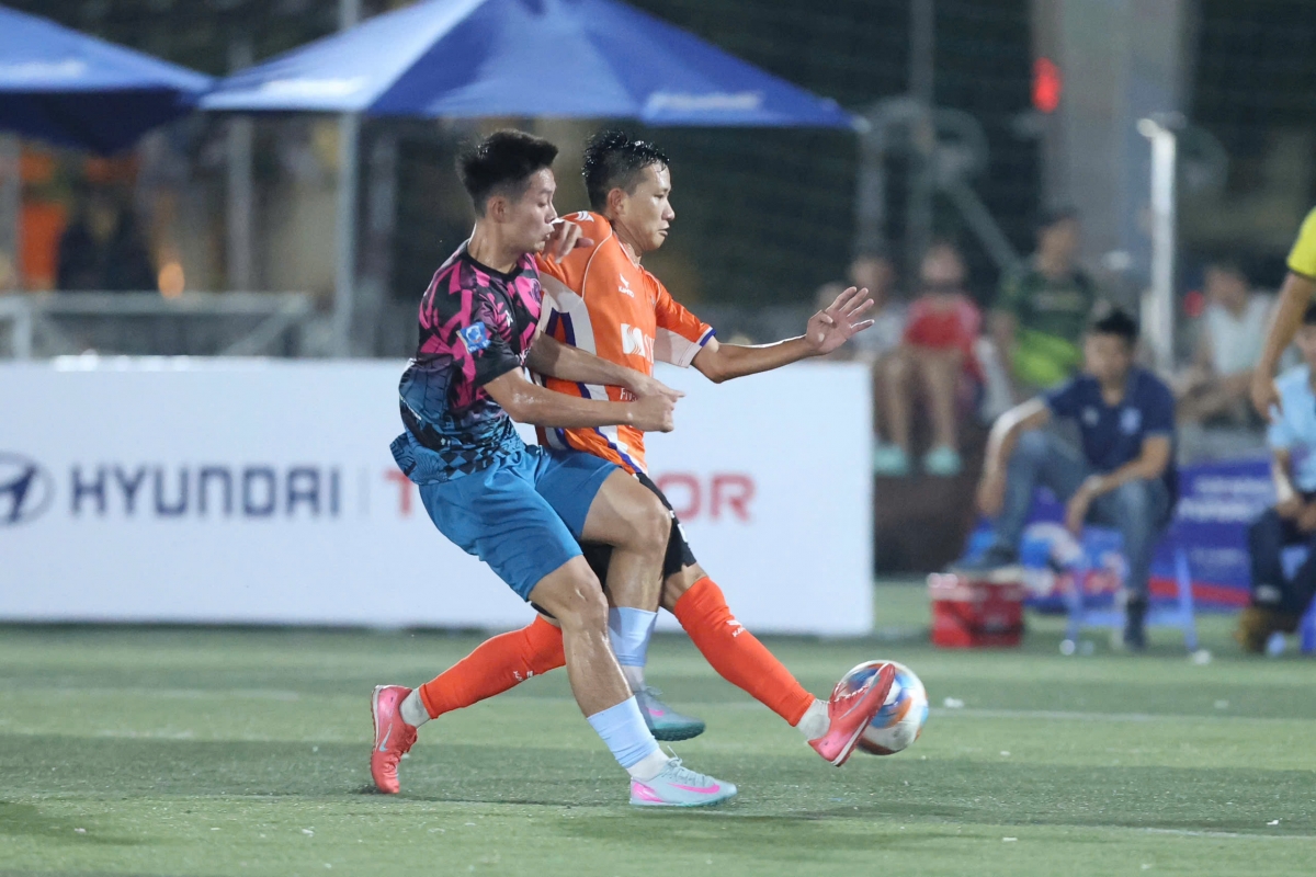 SHB (vàng) là 1 trong những đội bóng có 3 điểm trọn vẹn ở ngày ra quân VSC-S5 (ảnh: Vietfootball)