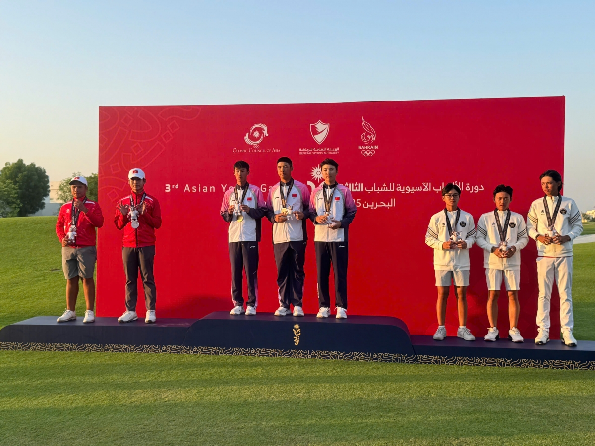 Lễ trao huy chương môn golf tại Đại hội Thể thao Trẻ châu Á 2025
(ảnh: VGA)