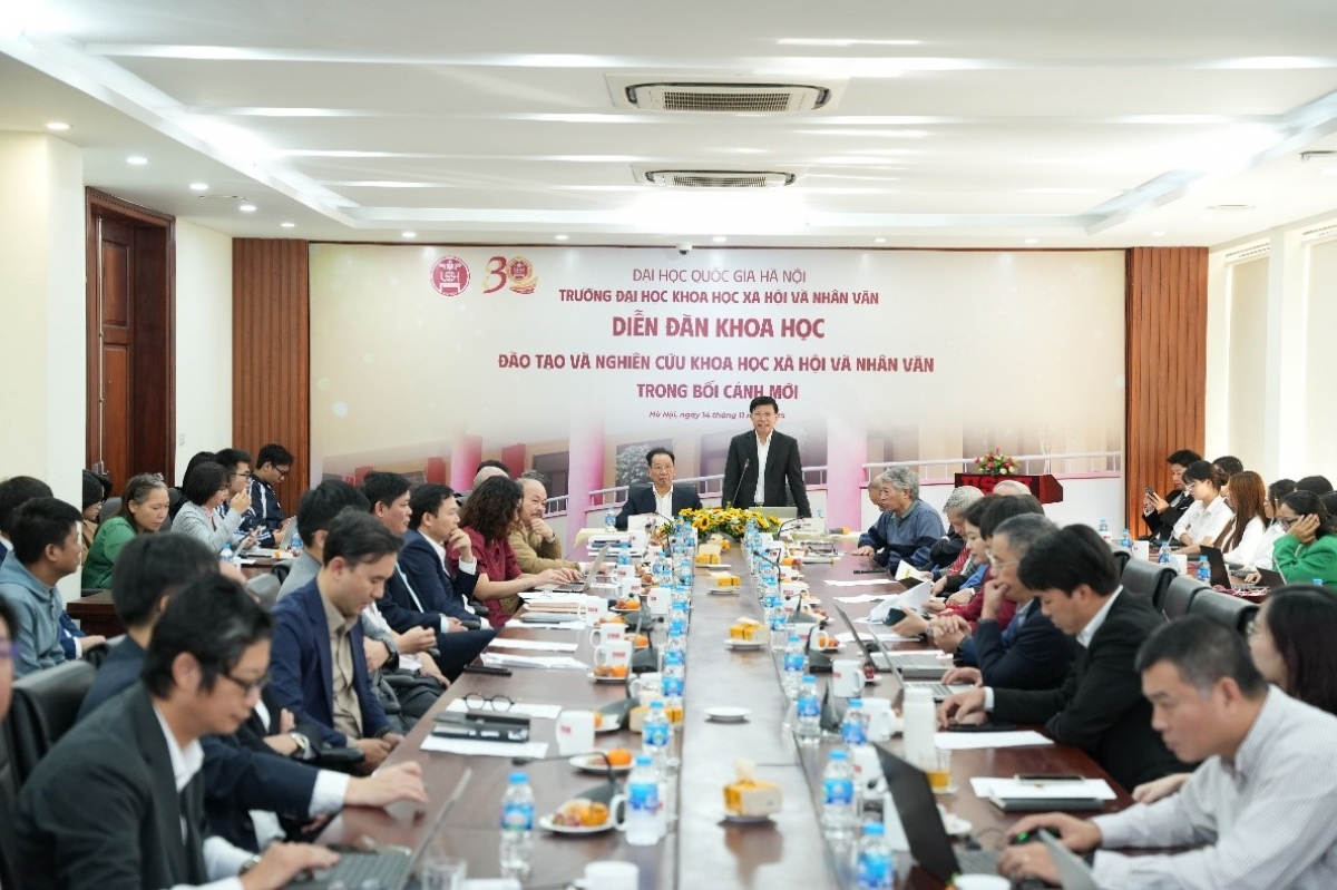 Toàn cảnh Diễn đàn Đào tạo và nghiên cứu khoa học xã hội và nhân văn trong bối cảnh mới (Ảnh: BTC)