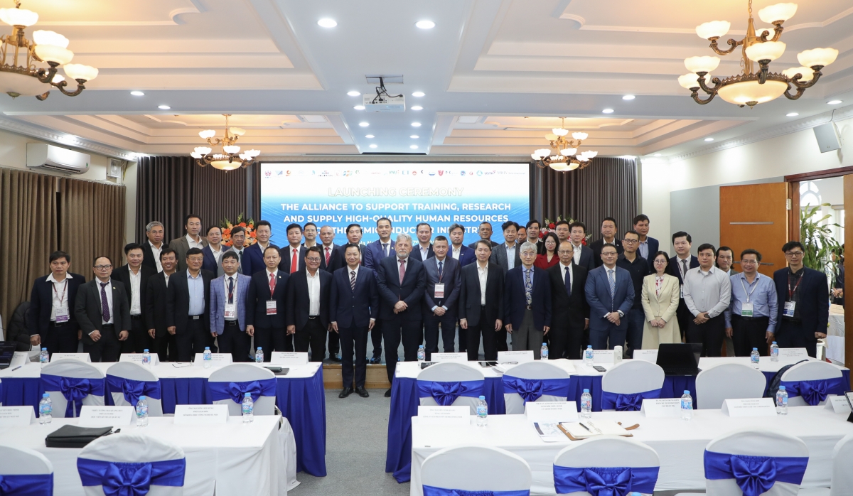 Các đại biểu tham dự hội nghị ICTA 2025 ( Ảnh: VNU )