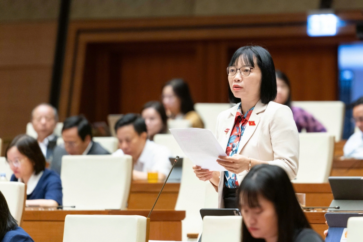 Đại biểu Nguyễn Thị Việt Nga (Đoàn ĐBQH Hải Phòng) (Ảnh: Quốc hội)