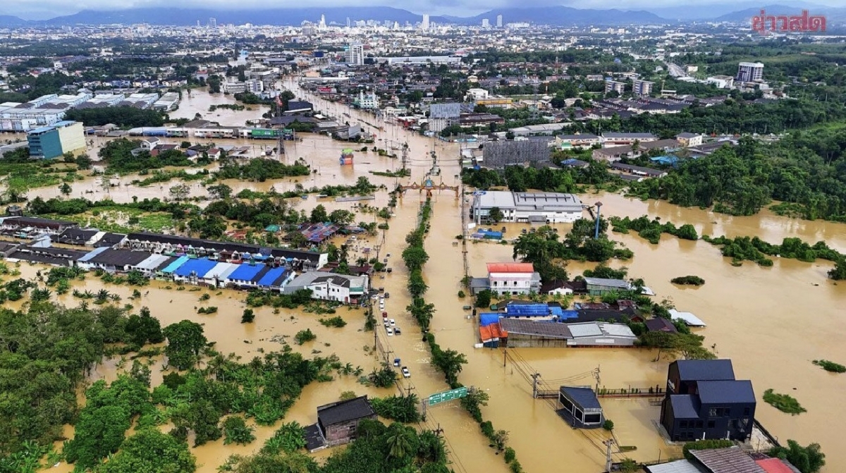 Lũ lụt tại thành phố Hat Yai thuộc tỉnh Songkhla vào ngày 25/11/2025 (Ảnh: Khaosod)