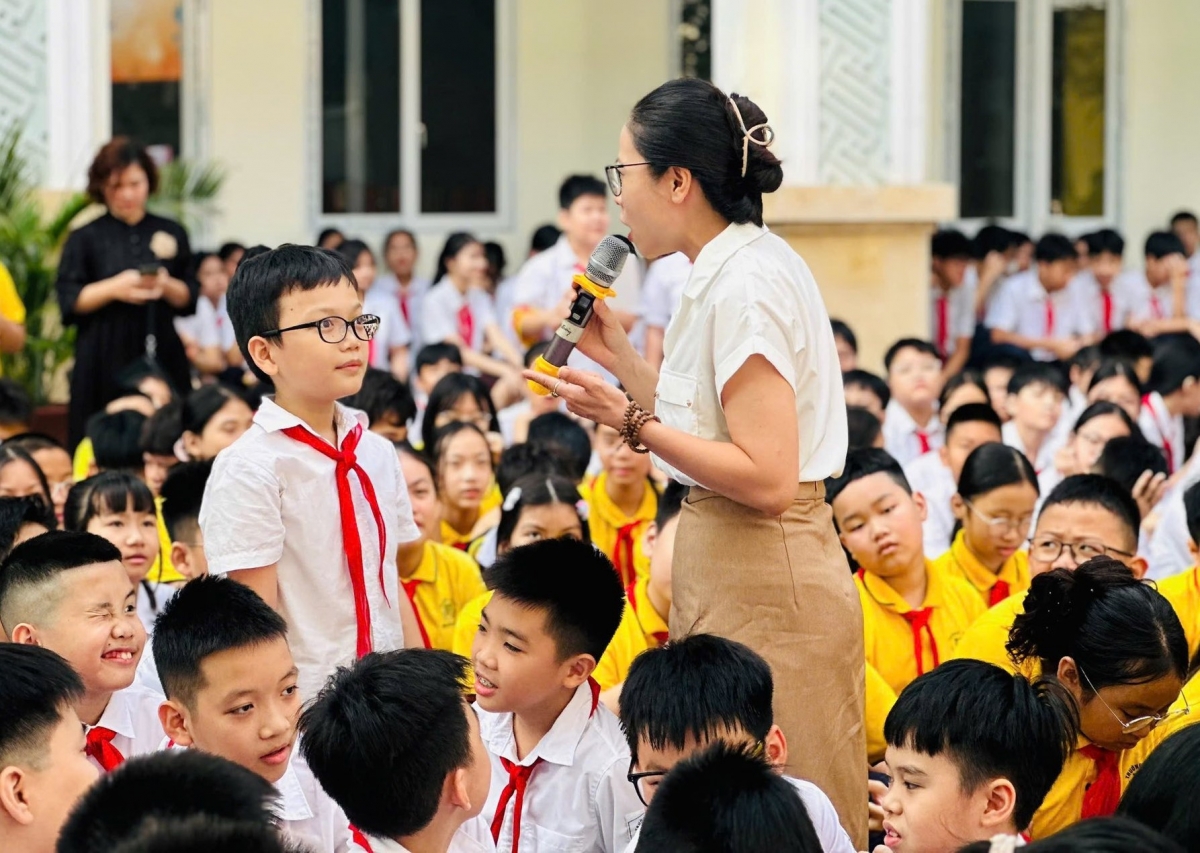 (Ảnh minh họa: Trường THCS Nguyễn Du-Hà Nội)