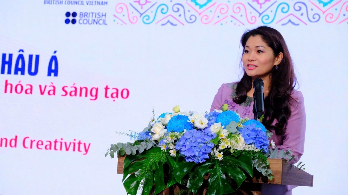 TS Nguyễn Phương Hòa, Cục trưởng Cục Hợp tác quốc tế, Bộ VHTTDL phát biểu tại Diễn đàn sáng tạo châu Á 2025. Ảnh: Anh Tuấn