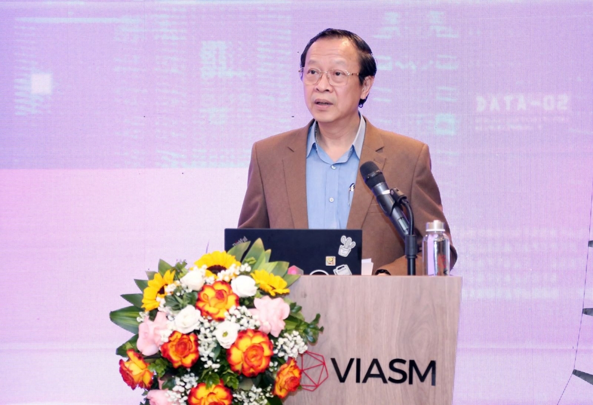 Thứ trưởng Thường trực Bộ GDĐT Phạm Ngọc Thưởng phát biểu tại sự kiện - Ảnh: VIASM