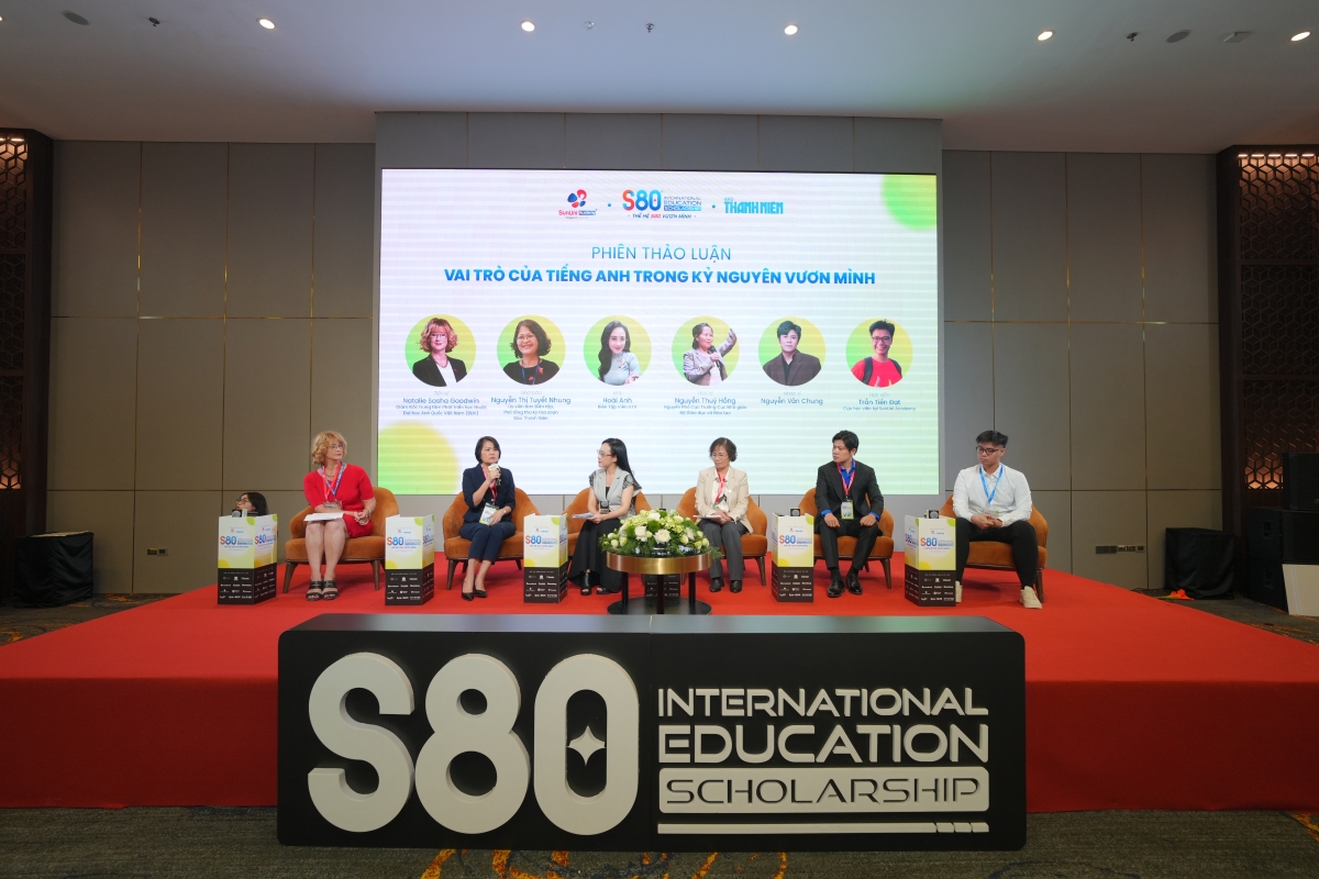 Tọa đàm "Vai trò của Tiếng anh trong Kỷ  nguyên vươn mình" - Ảnh: Thu Lương VOV2
