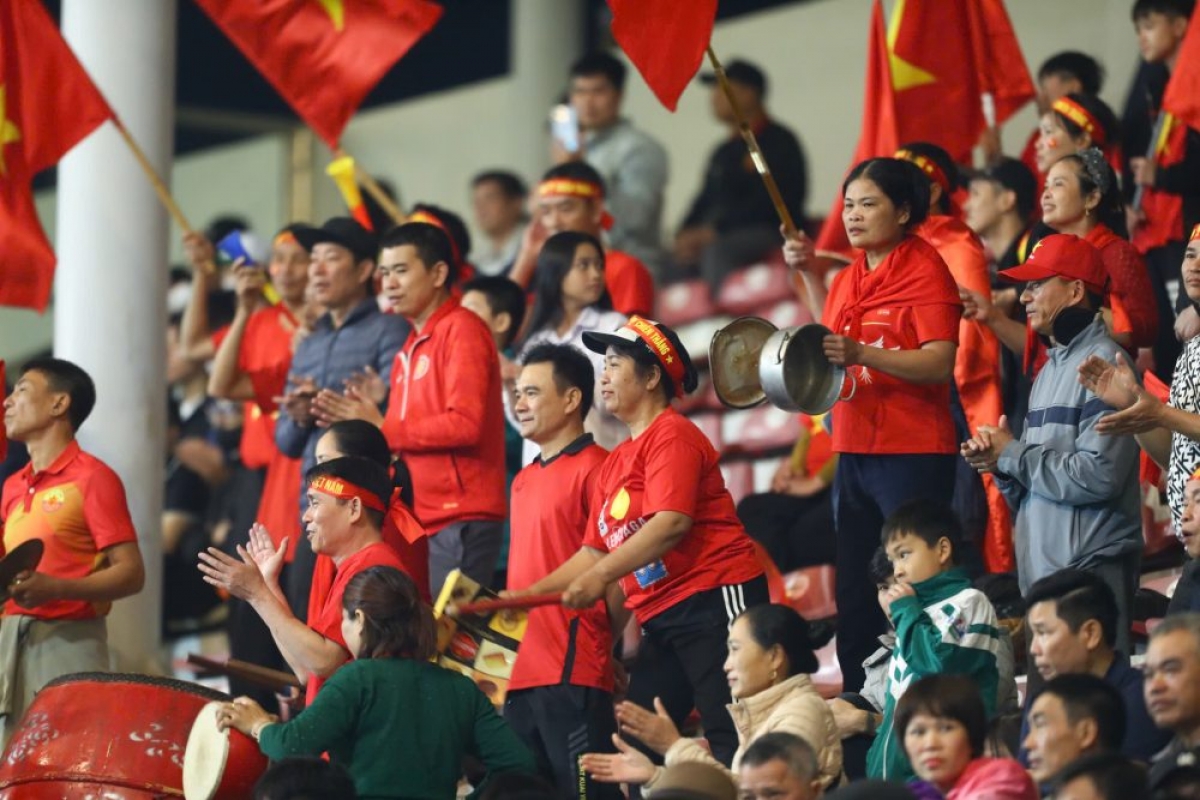 Sân PVF chứng kiến bầu không khí rất sôi động ở 3 trận vừa qua ( Ảnh: VFF)