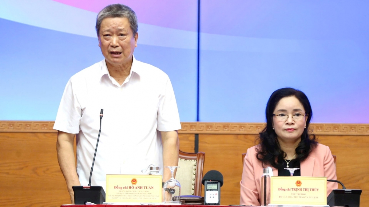 Ông Hồ Anh Tuấn cho biết, đã có 74 doanh nghiệp được trao chứng nhận Doanh nghiệp đạt chuẩn Văn hóa Kinh doanh Việt Nam