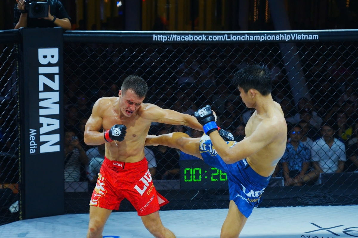 Các trận đấu MMA Pro đều kết thúc nhanh chóng bằng những pha knockout kỹ thuật (ảnh: VMMAF)