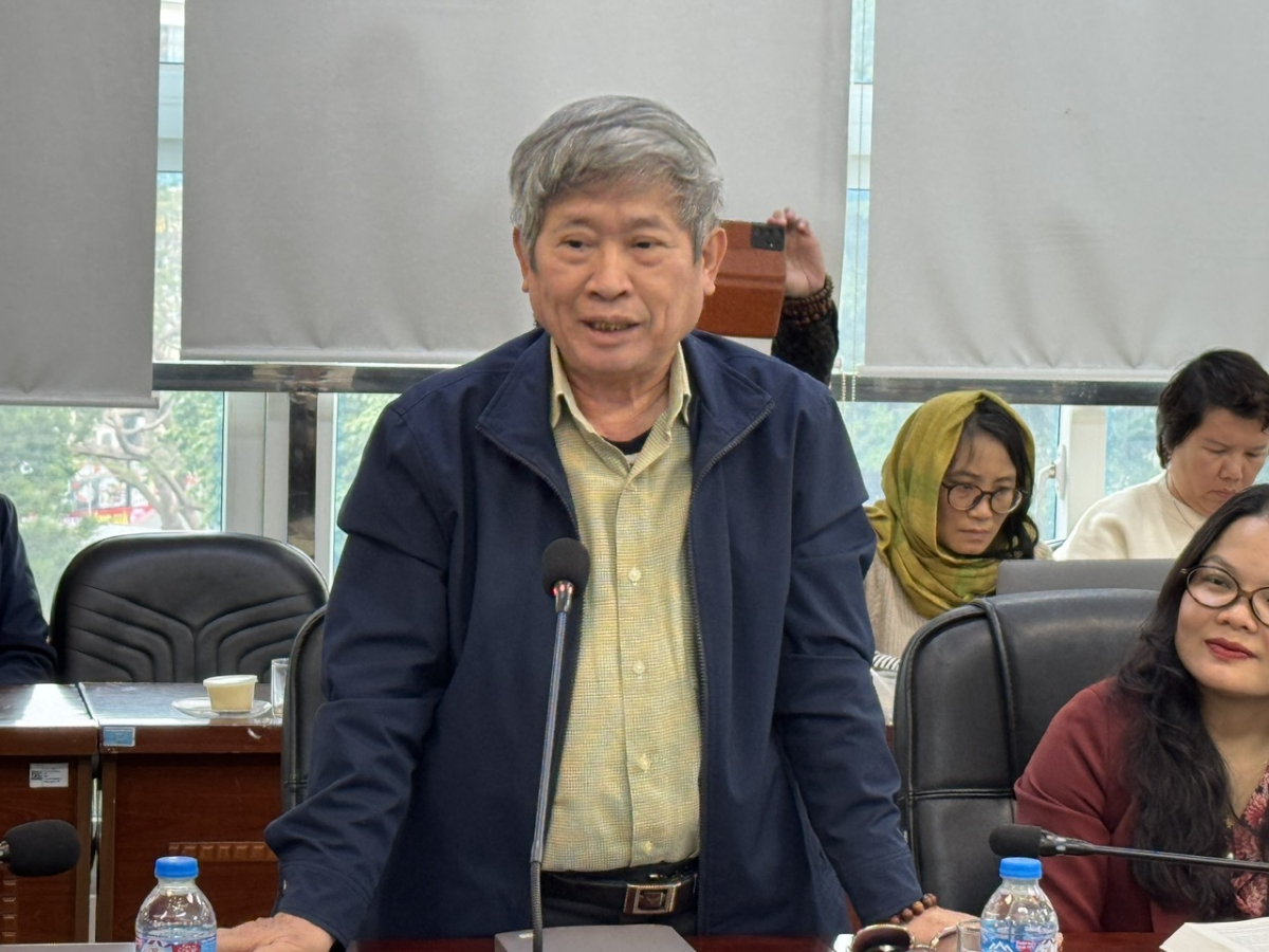 GSTS Nguyễn Chí Bền - Viện văn hóa nghệ thuật Quốc gia Việt Nam phát biểu tại Hội thảo
( Ảnh : Thu Lương )