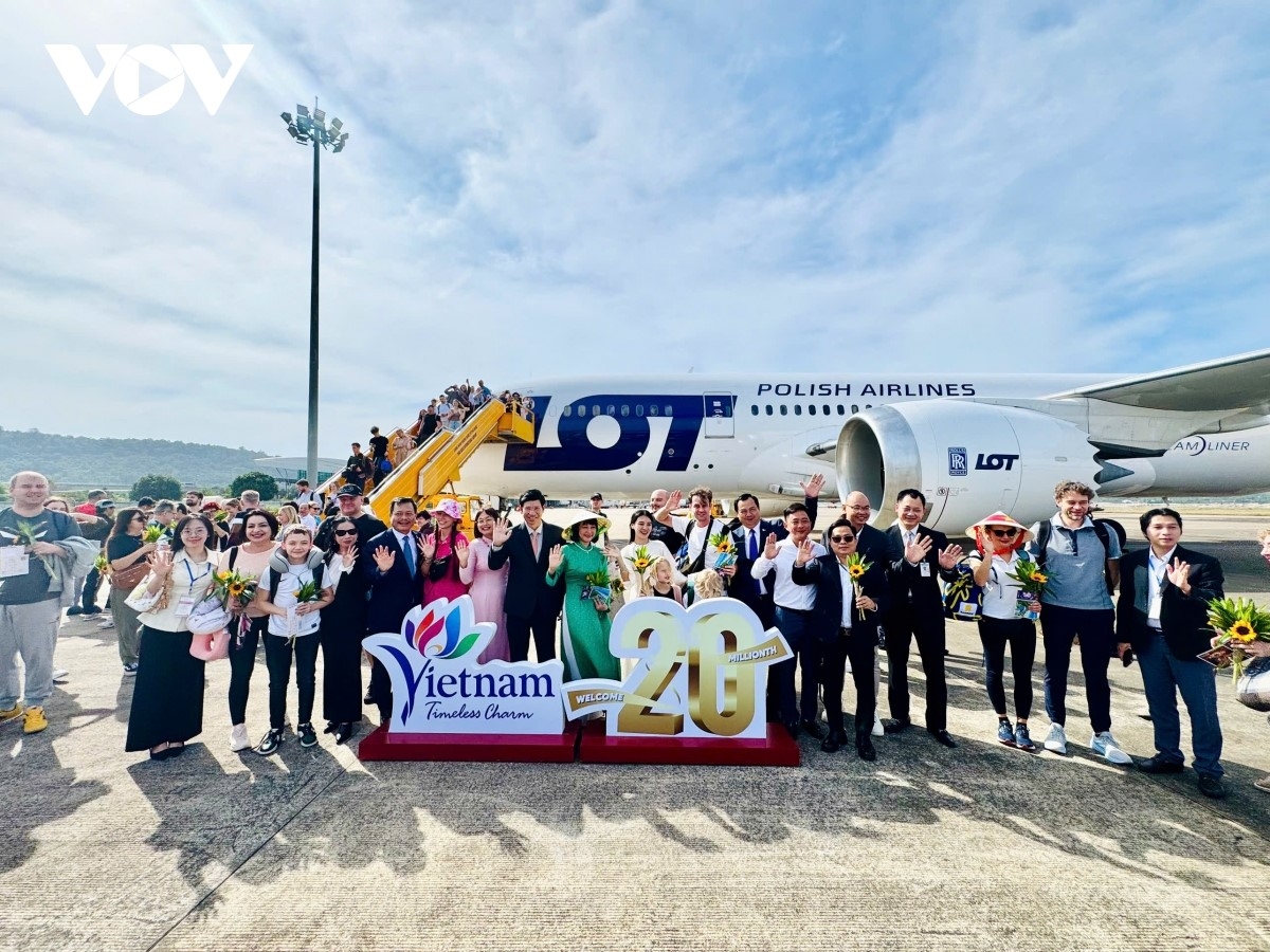 Lễ đón du khách quốc tế thứ 20 triệu tại Phú Quốc. 