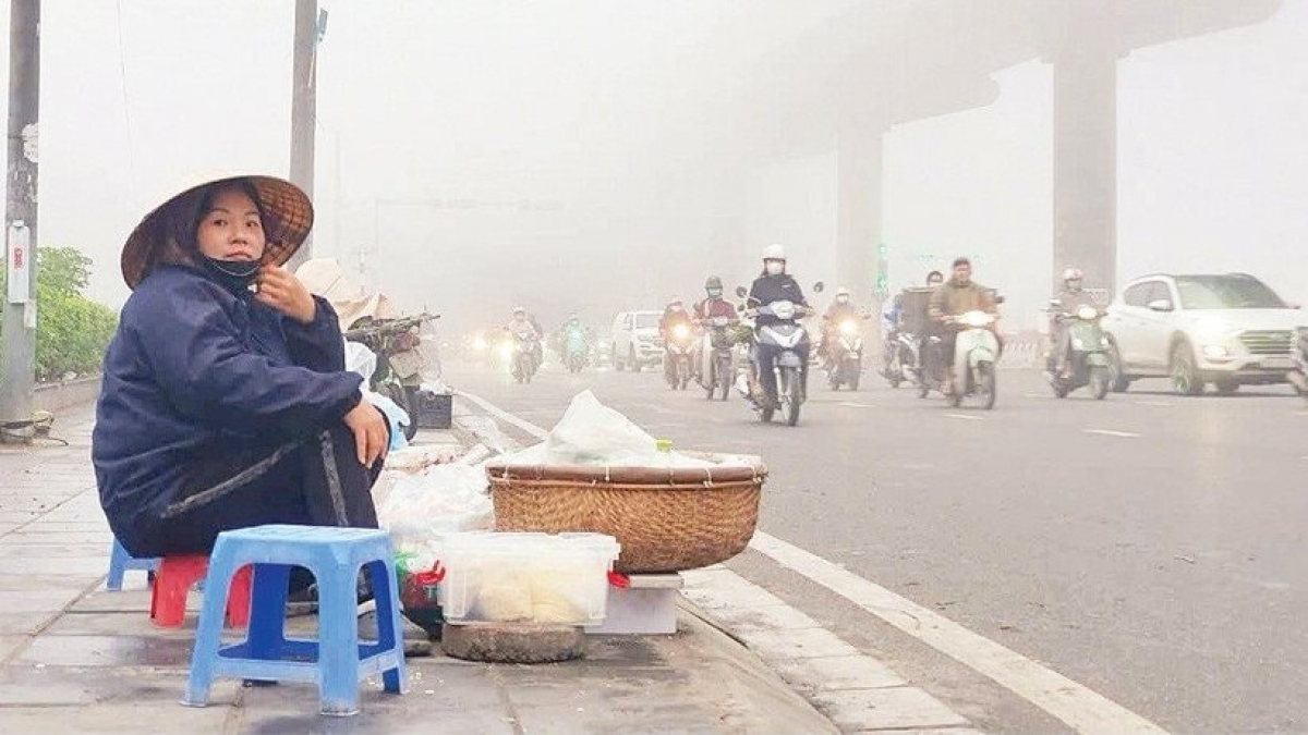 Người dân đang hàng ngày phải đối mặt với tình trạng ô nhiễm không khí ngày càng gia tăng (Ảnh Internet)