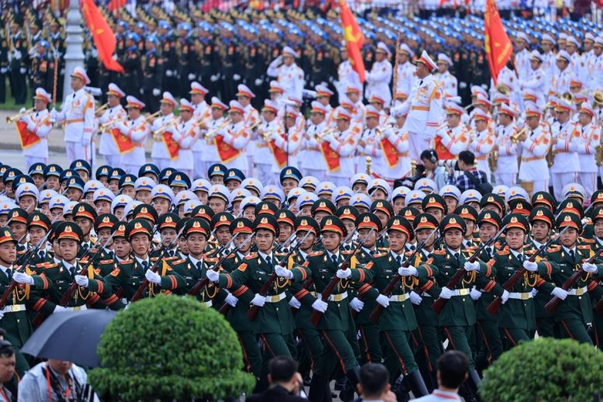 Từ 34 chiến sĩ, sau 81 năm hình thành và phát triển, quân đội ta đã lớn mạnh về mọi mặt. Ảnh:qdnd.vn