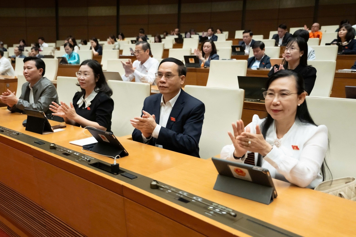 Các đại biểu tham gia phiên họp. Ảnh: quochoi.vn