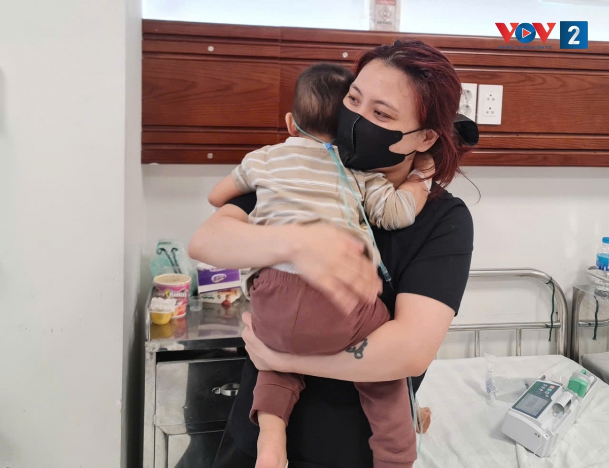 Trẻ nhiễm RSV điều trị tại BV Nhi Hà Nội