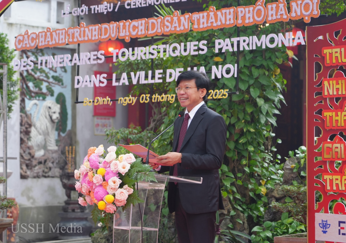 GS.TS Hoàng Anh Tuấn - Hiệu trưởng Trường Đại học Khoa học Xã hội và Nhân văn phát biểu tại lễ ra mắt. Ảnh: VNU