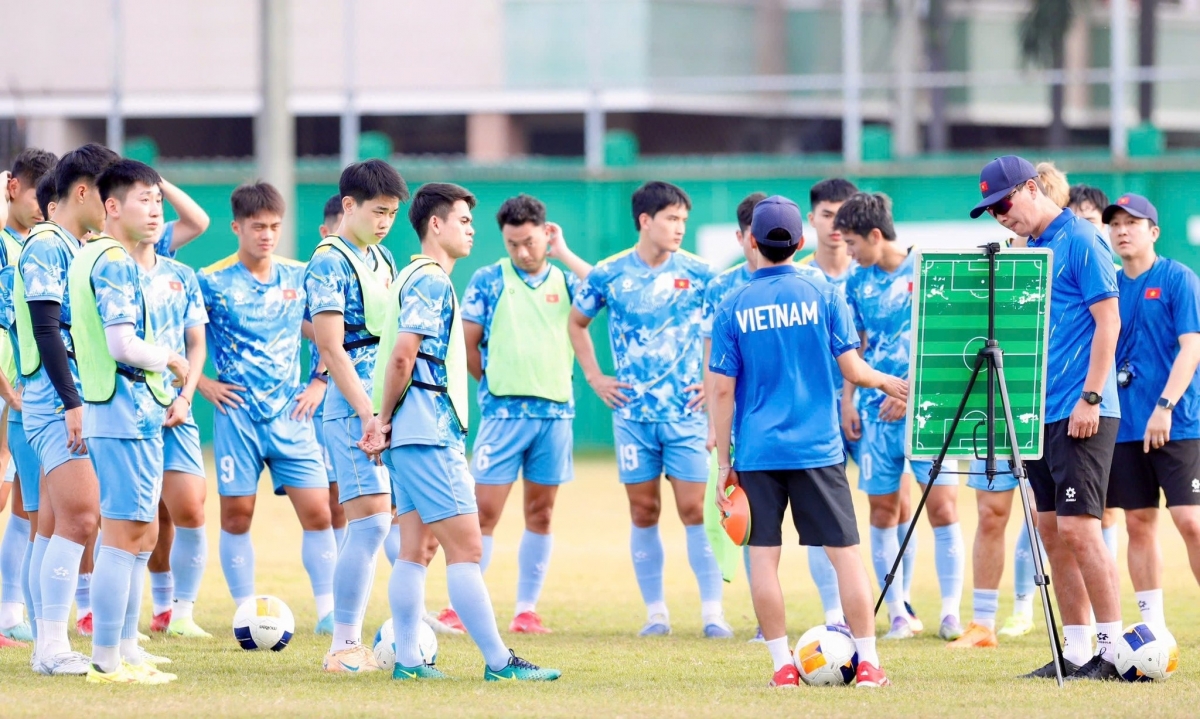U22 Việt Nam hoàn thiện chiến thuật để đấu U22 Malaysia (Ảnh: VFF)