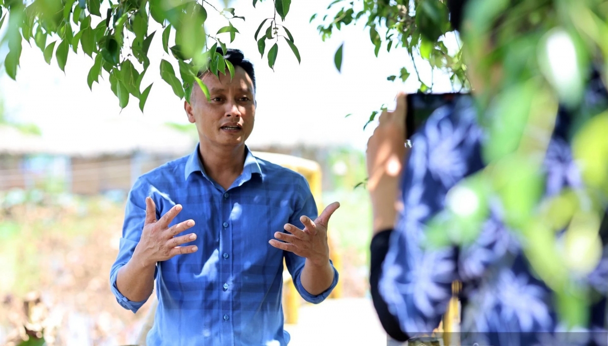 Anh Nguyễn Hữu Quyền đã lan tỏa mô hình du lịch nông nghiệp tuần hoàn bằng chuyển đổi số.
(Ảnh nhân vật cung cấp)
