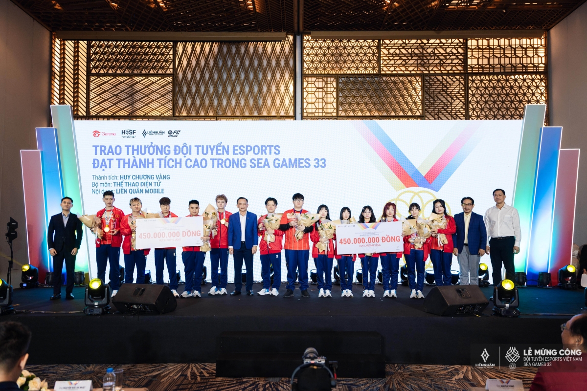 Garena Việt Nam trao thưởng 1 tỷ đồng cho các tuyển thủ giành huy chương SEA Games 33 (ảnh: BTC)