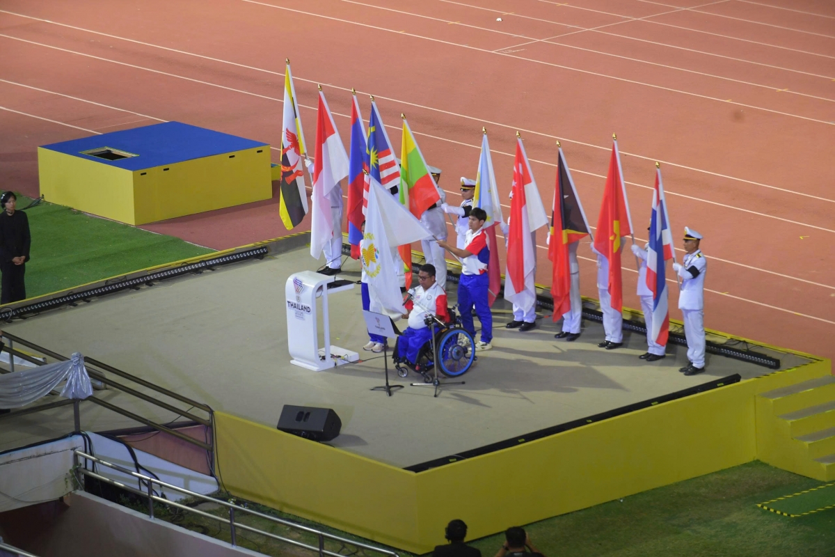 Nghi thức khai mạc ASEAN Para Games 13. Ảnh: VIETNAM PARASPORT.
