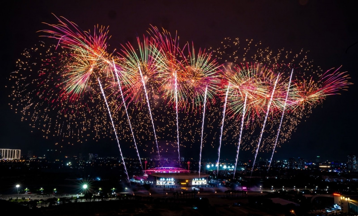 Đại nhạc hội pháo hoa có sân khấu quy mô lớn bậc nhất Việt Nam (Ảnh: BTC)