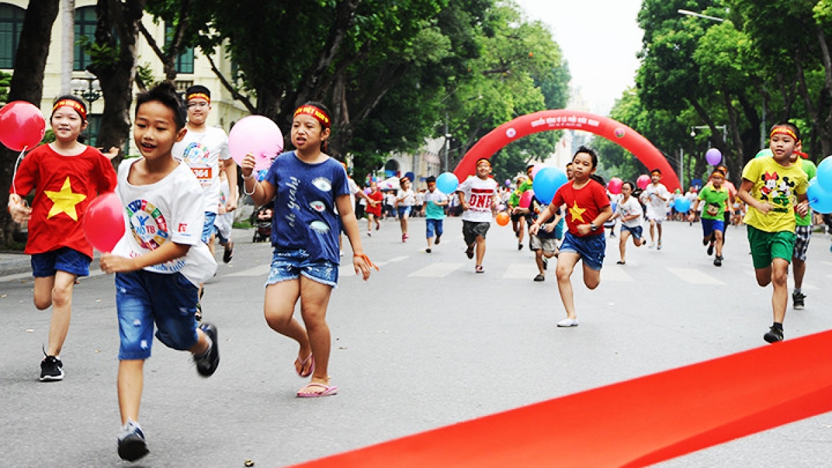 Chăm lo cho trẻ em chính là chăm lo cho tương lai. (Ảnh Internet)