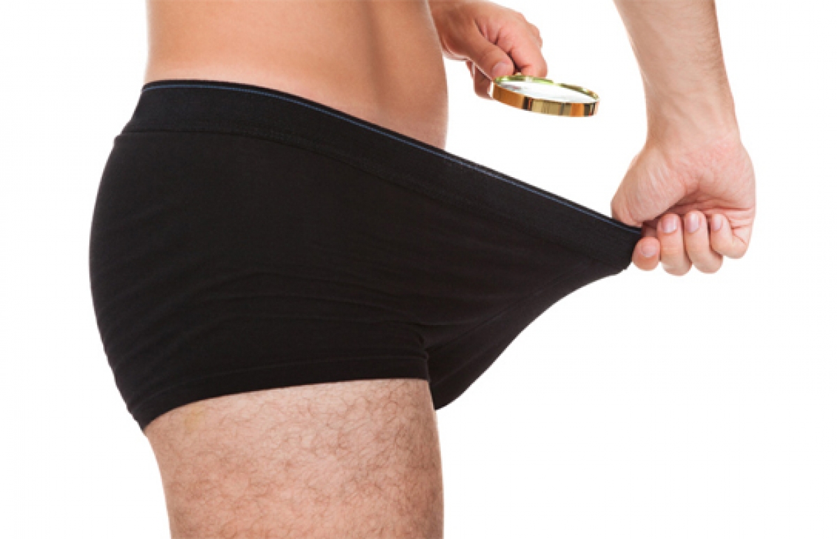 Sự tự tin của nam giới về khả năng tình dục cũng có thể bị ảnh hưởng do cảm nhận về chính cơ thể mình. (Ảnh Internet)