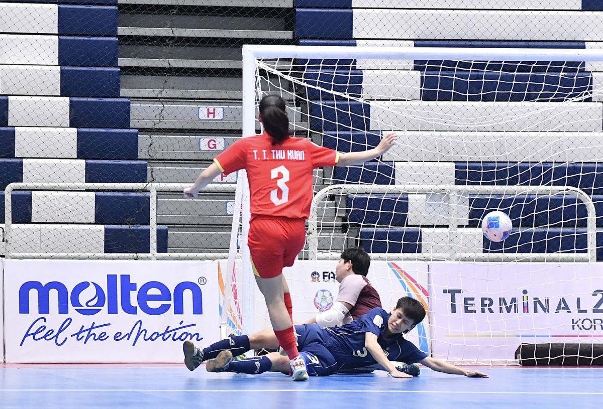 Thu Xuân mở tỷ số từ khá sớm (Ảnh: FA Thailand)