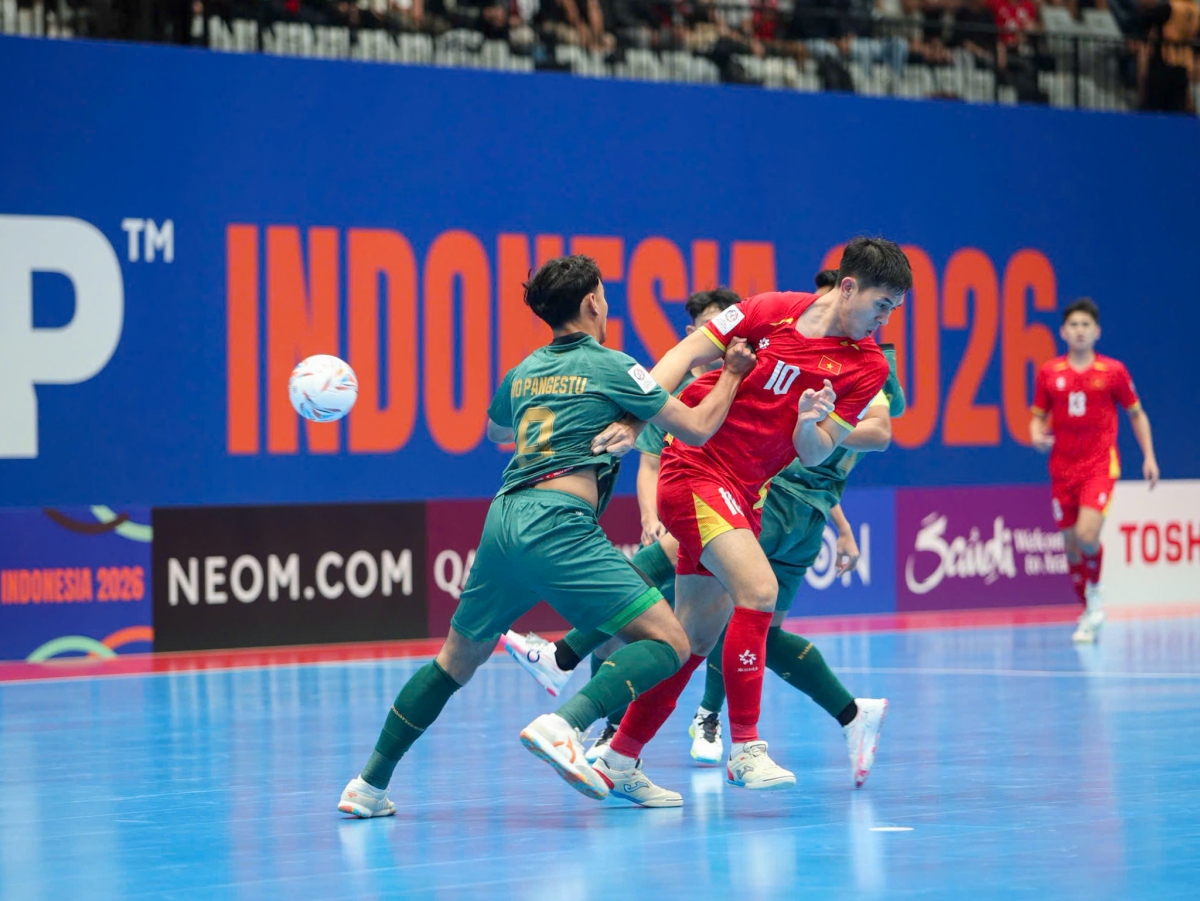 Tuyển futsal Việt Nam thi đấu đầy nỗ lực trước chủ nhà Indonesia (Ảnh VFF)
