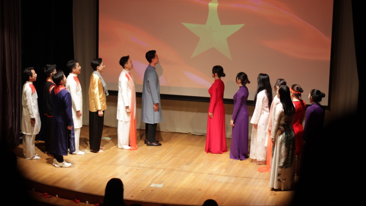 Lễ chào cờ của đoàn thanh niên Việt Nam trên hải trình thanh niên Đông Nam Á- Nhật Bản 2026. Ảnh: Hải đoàn CC.