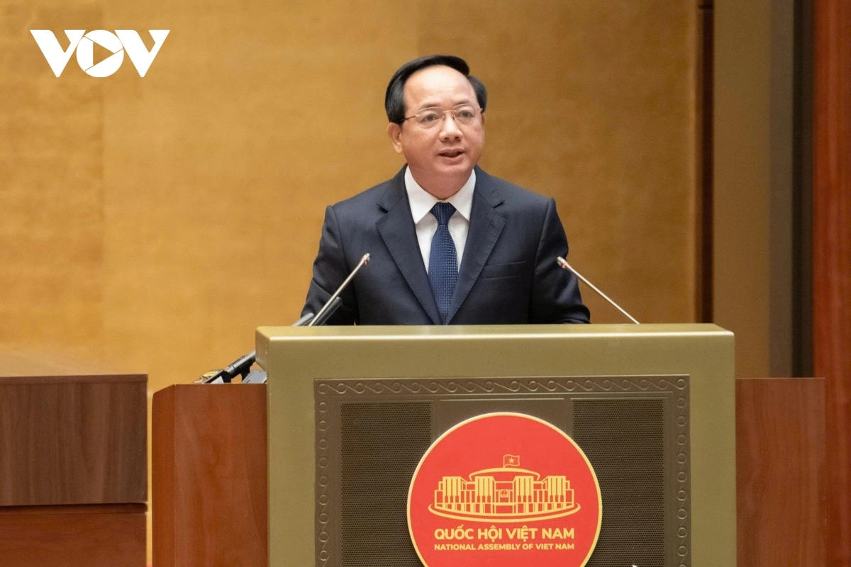 Trưởng Ban Tuyên giáo và Dân vận Trung ương Trịnh Văn Quyết trình bày chuyên đề về những vấn đề mới, cốt lõi trong Nghị quyết số 80-NQ/TW của Bộ Chính trị về phát triển văn hoá Việt Nam