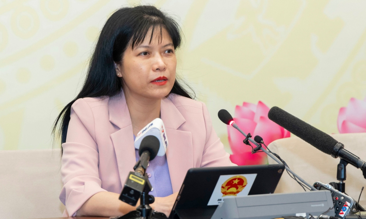 Bà Tạ Thị Yên, Phó Chủ nhiệm Ủy ban Công tác đại biểu, Phó Chánh Văn phòng Thường trực Hội đồng Bầu cử quốc gia.