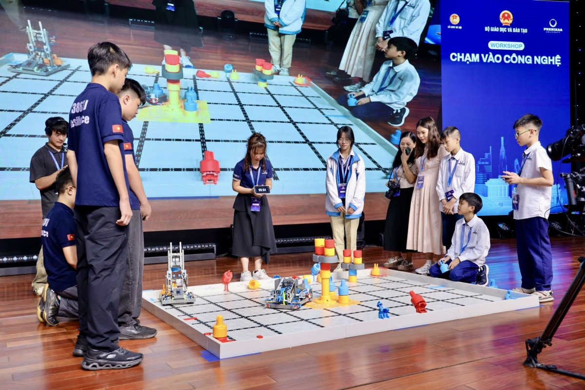 Học sinh tham gia trải nghiệm giáo dục TEAM tại Cuộc thi nghiên cứu khoa học, kỹ thuật cấp quốc gia dành cho học sinh trung học cơ sở và trung học phổ thông năm học 2025-2026 (Ảnh: BTC)