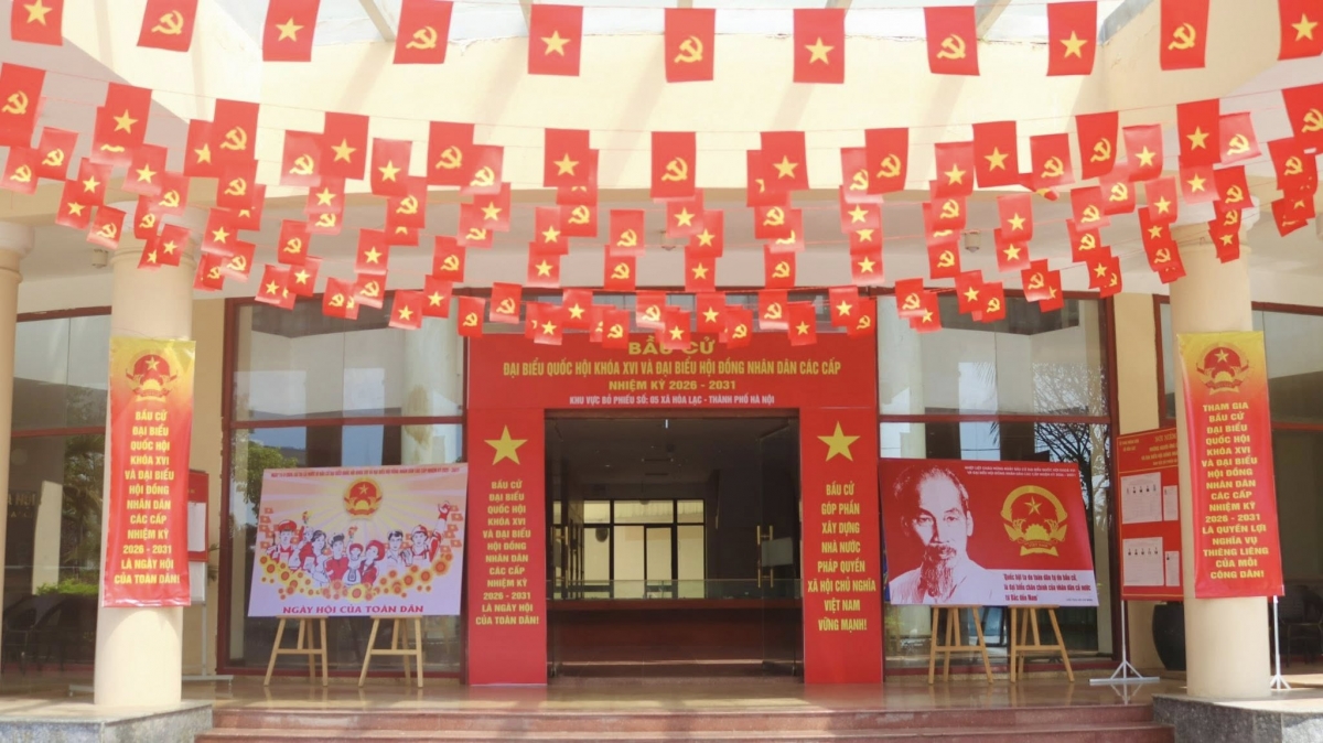 Điểm bầu cử tại Tổ bầu cử số 34, KTX Mễ Trì, Hà Nội (Ảnh: Vnu)