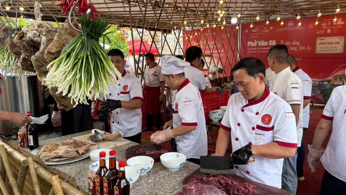 Phở Vân Cù - một  thương hiệu văn hóa ẩm thực. Ảnh: BTC