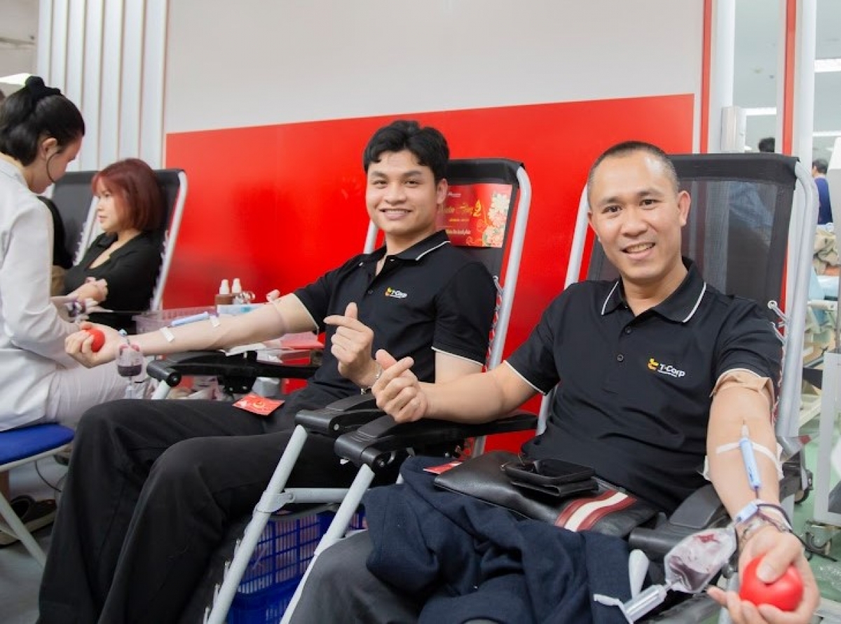 Hàng nghìn người đã tham gia lễ hội Xuân hồng và trao tặng máu cho người bệnh. Ảnh: BV cung cấp