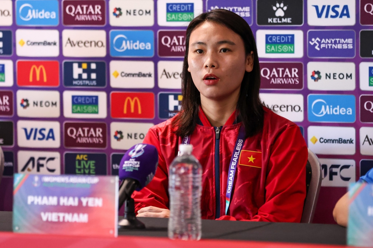 Hải Yến khẳng định không chỉ tập trung ghi bàn mà còn đảm nhận vai trò dìu dắt các cầu thủ trẻ (Ảnh VFF)