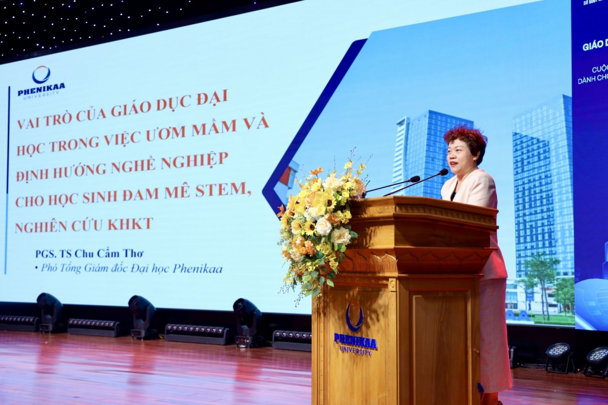 PGS.TS Chu Cẩm Thơ -Phó Giám đốc Đại học Phenikaa (Ảnh: moet)