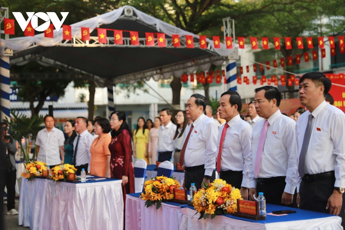 Chủ tịch Quốc hội Trần Thanh Mẫn, Chủ tịch Hội đồng bầu cử Quốc gia thực hiện quyền bầu cử tại khu vực bỏ phiếu số 14, xã Hóc Môn, Thành phố Hồ Chí Minh.