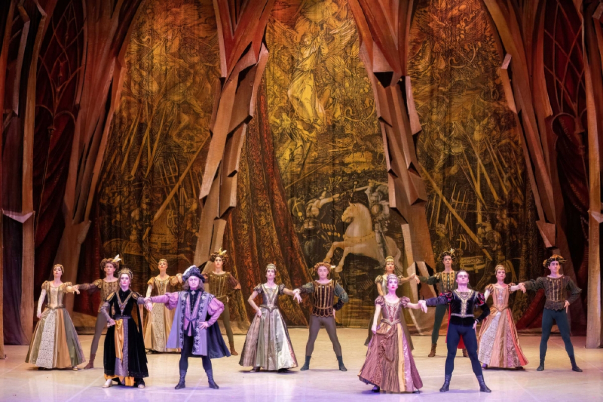 Cảnh trong vở "Romeo và Juliet" (Ảnh web: bvttdl.gov.vn)