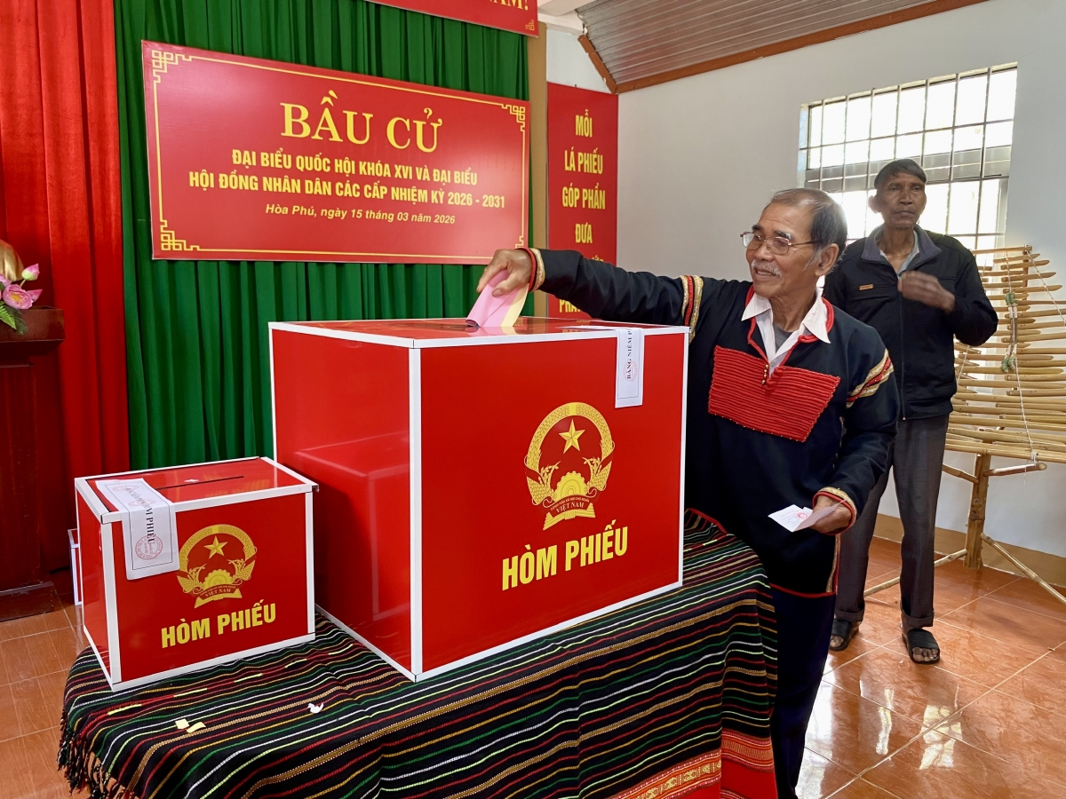 Già làng Y Thut Byă phấn khởi trước sự đổi thay của đất nước và buôn làng (Ảnh: CTV)